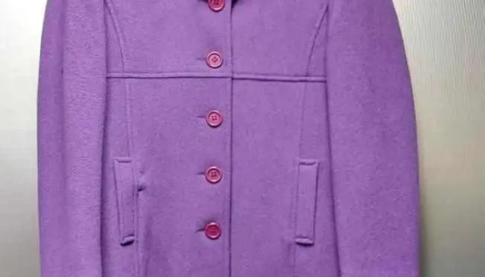 Saco de paño color violeta, talle M