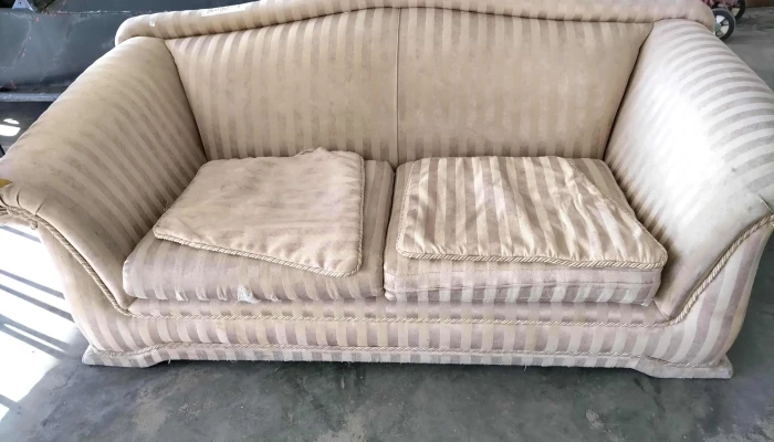 Sillon De 3 Cuerpos Beige Tapizado A Bas 1 - 17-06-2021