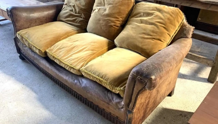 Sillon Ingles En Cuero Con Almohadones D 2 - 06-12-2020
