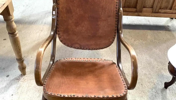 Sillon Mecedor Tapizado En Cuero -  2 - 06-12-2020
