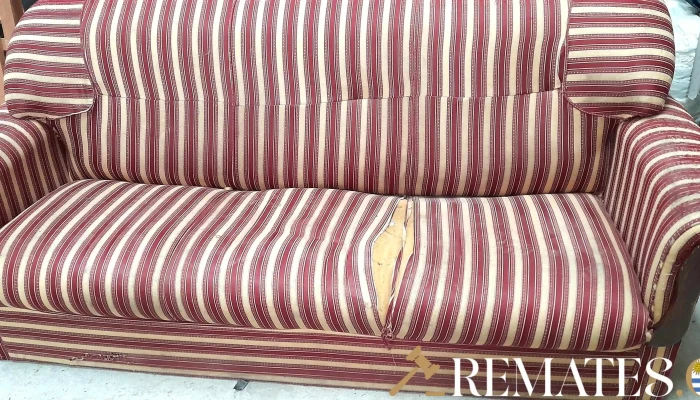 Sofa De 3 Cuerpos Tapizado A Rallas Rojo 2 - 17-06-2021