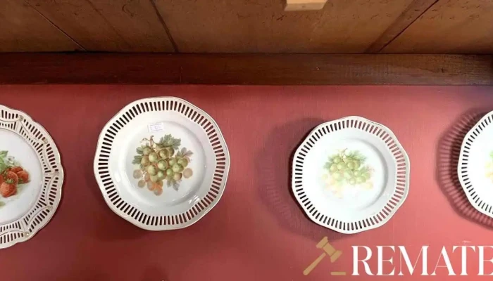 Son 8 Platos Decorativos De Colgar -  2 - 06-12-2020