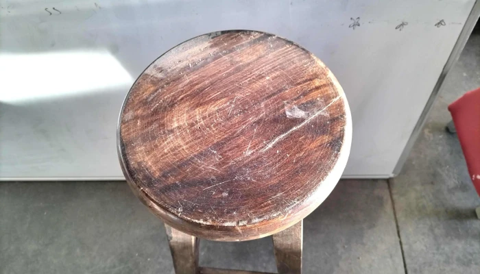 Taburete De Madera -  3 - 17-06-2021