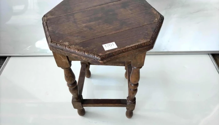Taburete O Mesa Auxiliar Octogonal -  1 - 17-06-2021