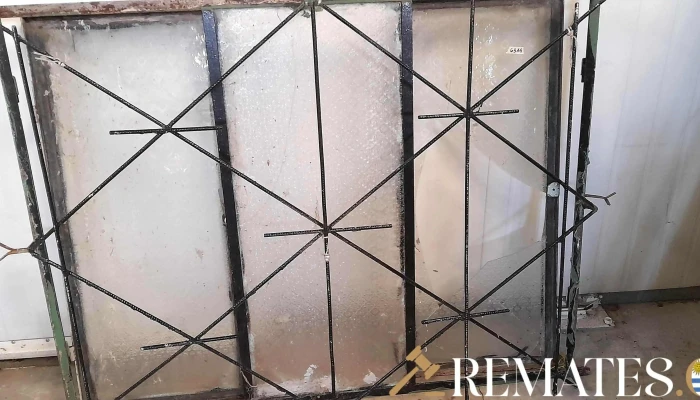 Ventana De Hierro De 2 Hojas Con Reja -  2 - 17-06-2021