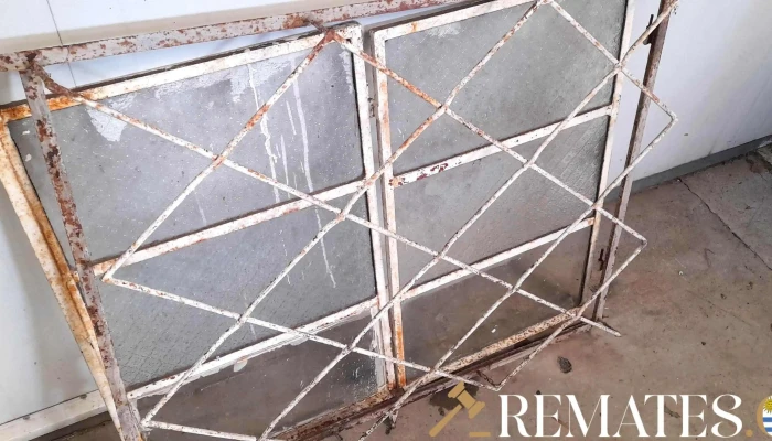 Ventana De Hierro De 2 Hojas Con Reja -  3 - 17-06-2021
