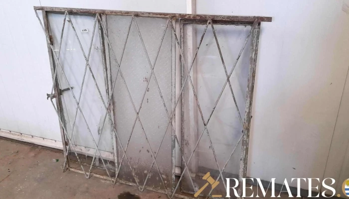 Ventana De Hierro De 3 Hojas Con Reja -  2 - 17-06-2021